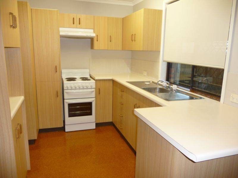 33 Ocean St, Torquay QLD 4655