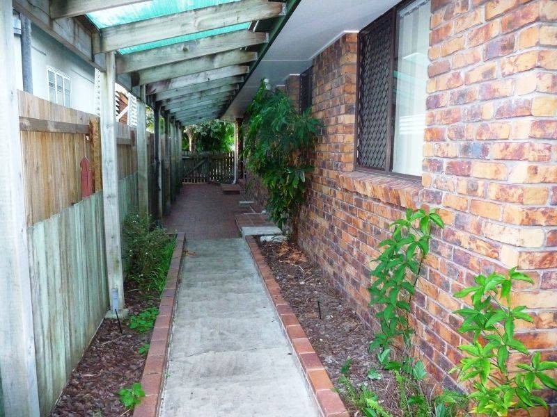 33 Ocean St, Torquay QLD 4655