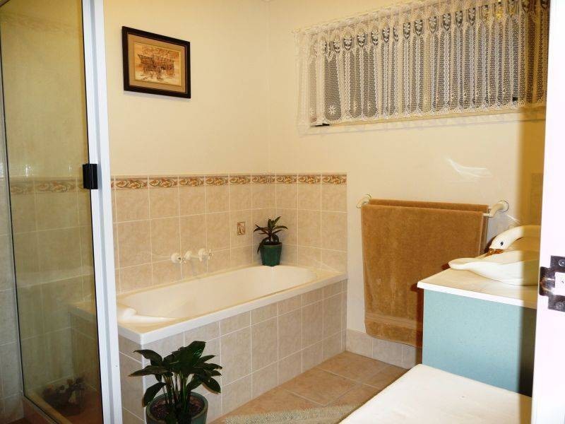 87 Condor Dr, Sunshine Acres QLD 4655