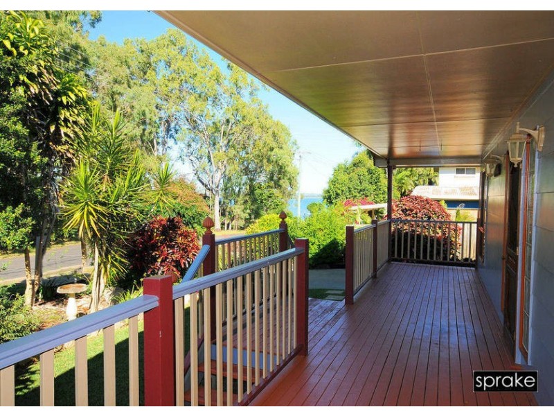 8 Spence Street, Point Vernon QLD 4655