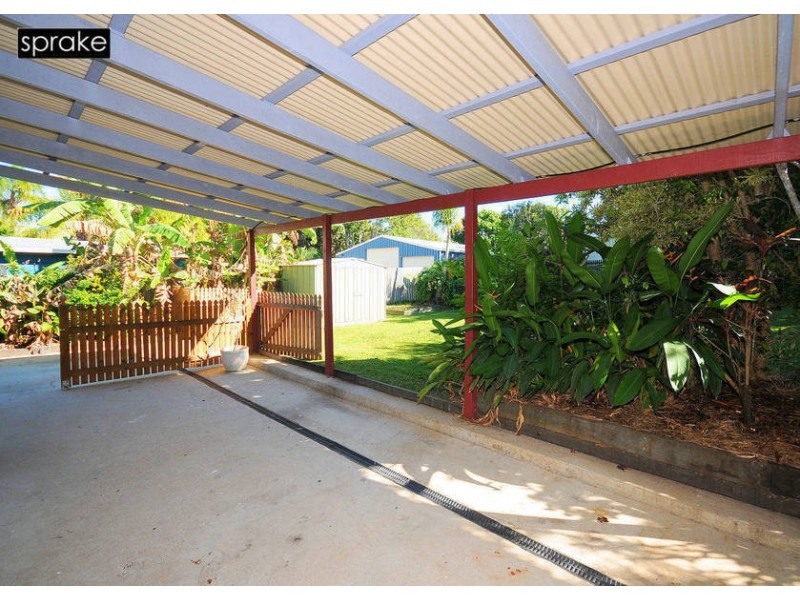 8 Spence Street, Point Vernon QLD 4655