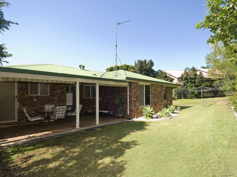 16 Daydream Crt, Kawungan QLD 4655