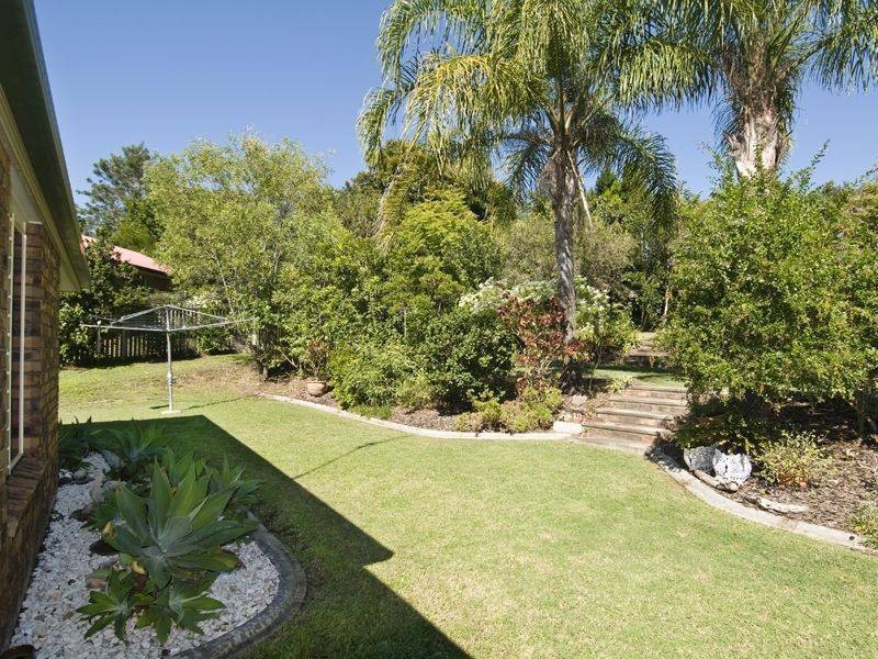 16 Daydream Crt, Kawungan QLD 4655