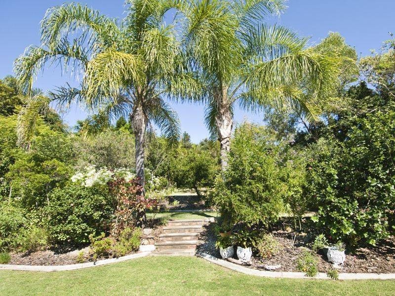 16 Daydream Crt, Kawungan QLD 4655