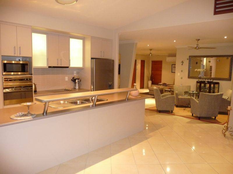 Lot 5, 34 Hughes Rd, Urangan QLD 4655