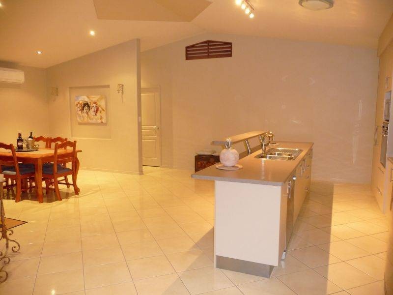 Lot 5, 34 Hughes Rd, Urangan QLD 4655