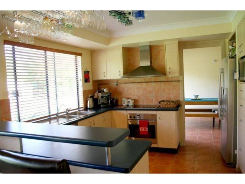 19 Belmoreana Court, Dundowran Beach QLD 4655