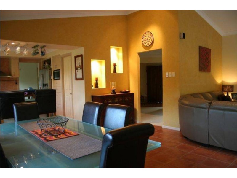 19 Belmoreana Court, Dundowran Beach QLD 4655