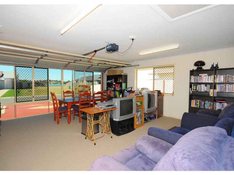 74 Endeavour Way, Eli Waters QLD 4655