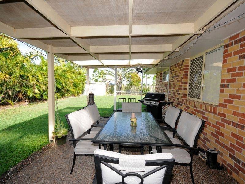 11 Brolga Crt, Eli Waters QLD 4655