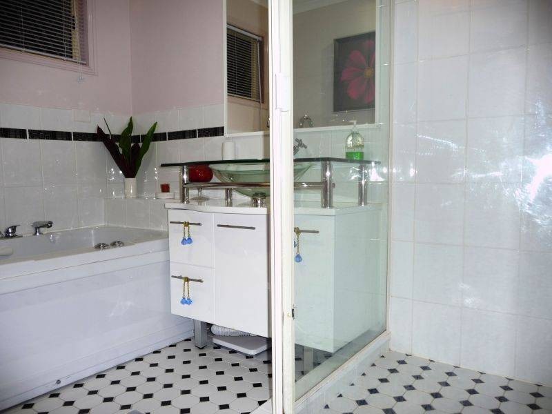 30 Blue Water Rd, Booral QLD 4655