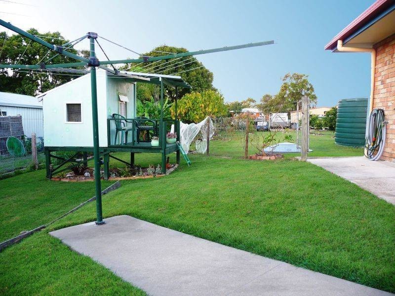 30 Blue Water Rd, Booral QLD 4655