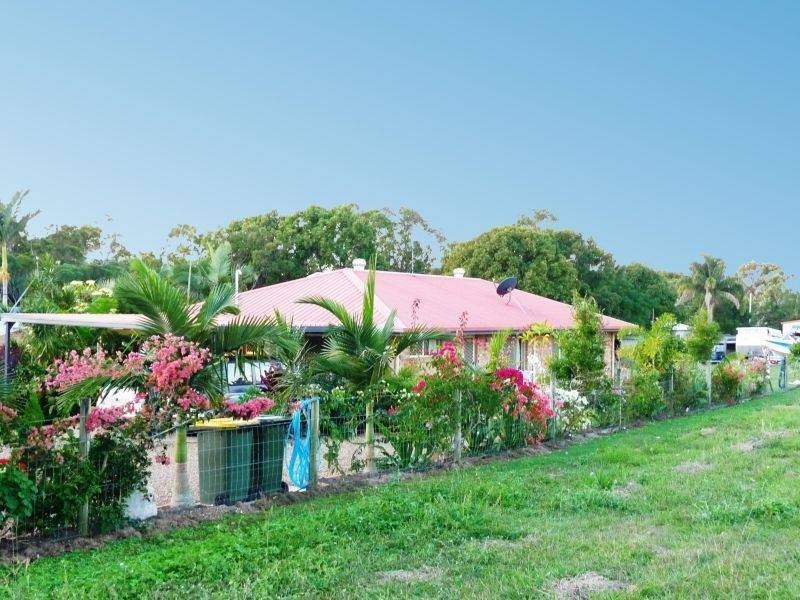 30 Blue Water Rd, Booral QLD 4655