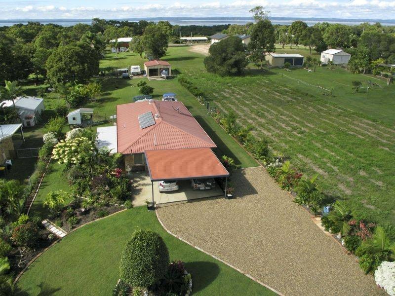 30 Blue Water Rd, Booral QLD 4655