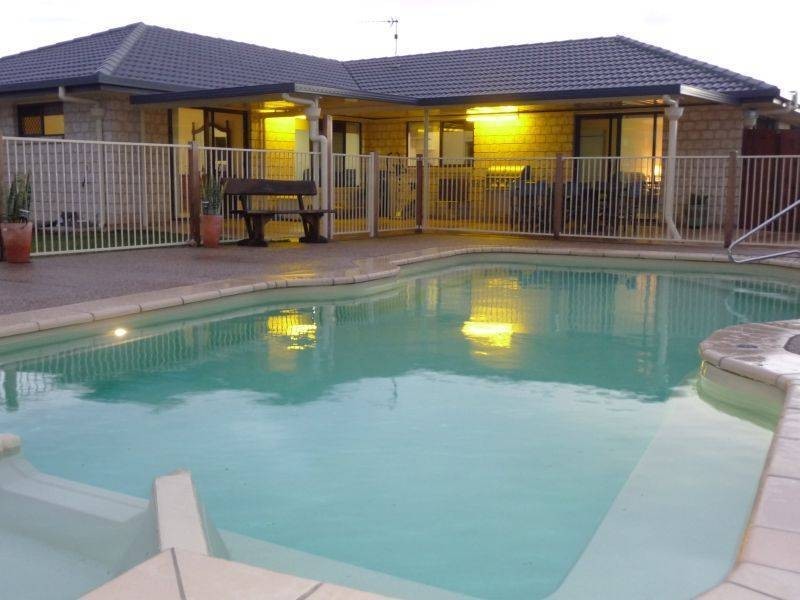 16 Kingston Court, Point Vernon QLD 4655