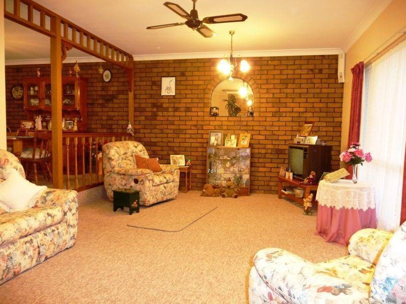 30 Bayrise Drive, Urangan QLD 4655