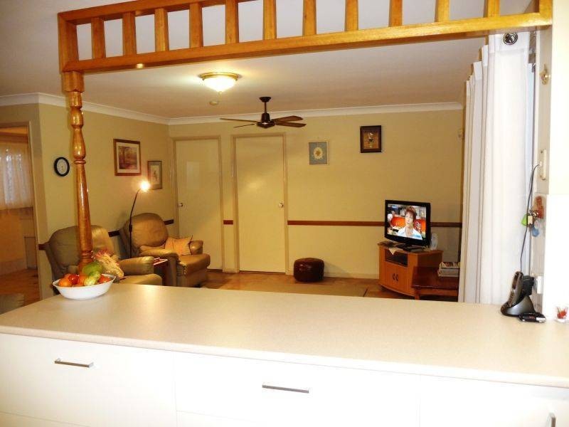 30 Bayrise Drive, Urangan QLD 4655