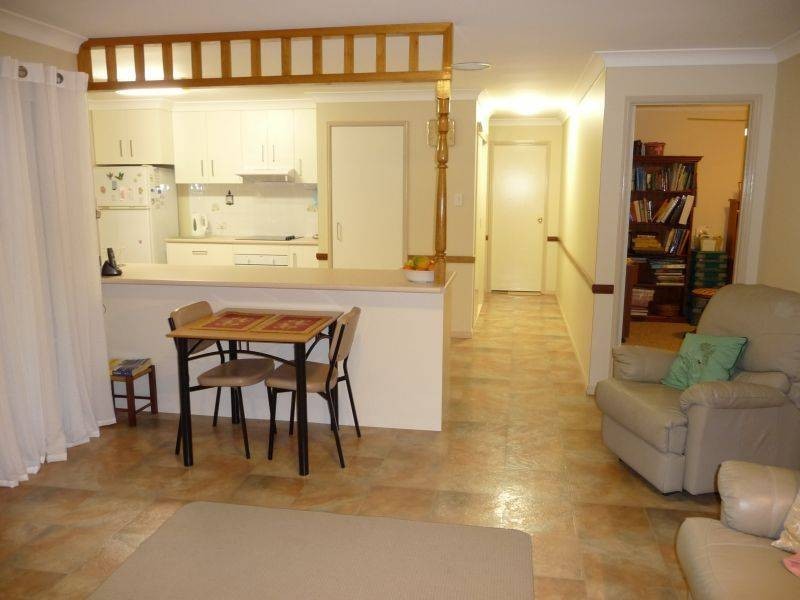 30 Bayrise Drive, Urangan QLD 4655