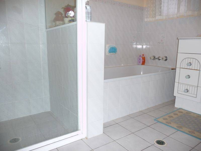 30 Bayrise Drive, Urangan QLD 4655