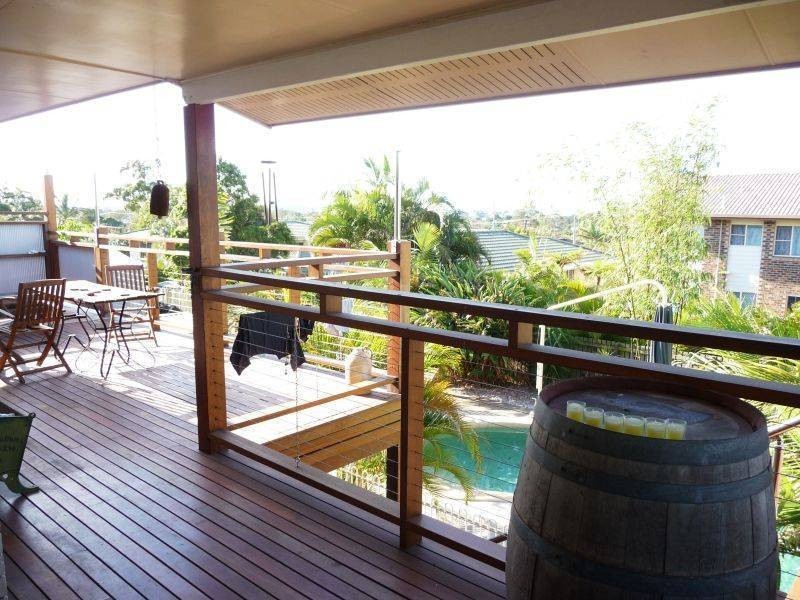 26 Hillcrest Ave, Scarness QLD 4655