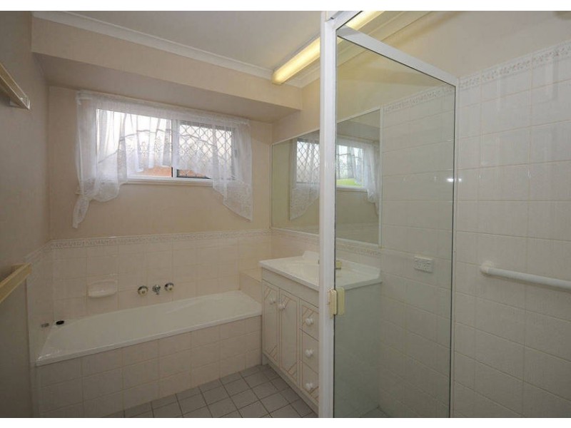 60 Cedar Crescent, Kawungan QLD 4655