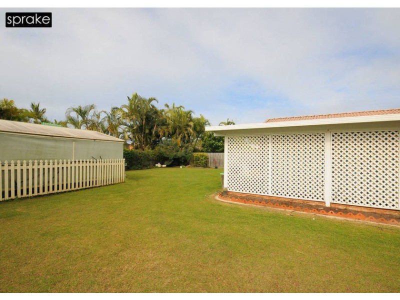 60 Cedar Crescent, Kawungan QLD 4655
