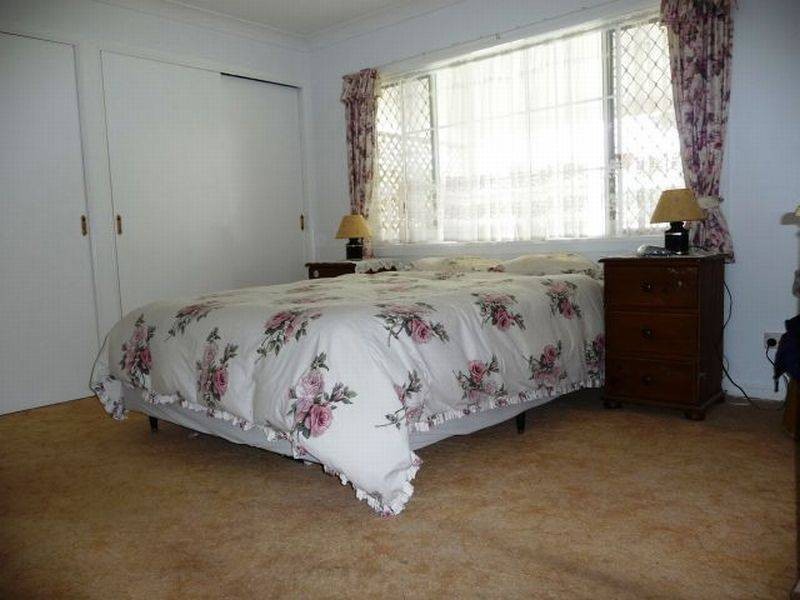 6 Holiday Pde, Scarness QLD 4655