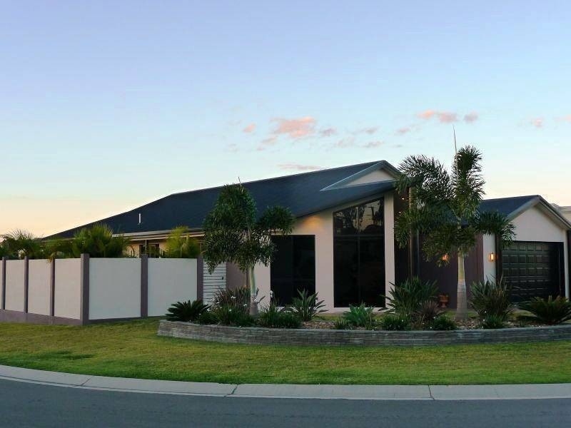 31 Harrison Cct, Urangan QLD 4655