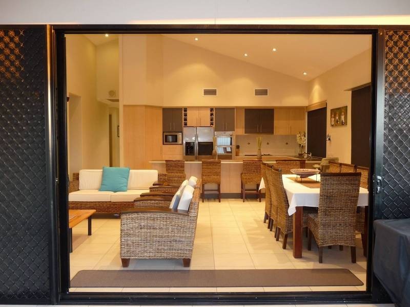 31 Harrison Cct, Urangan QLD 4655