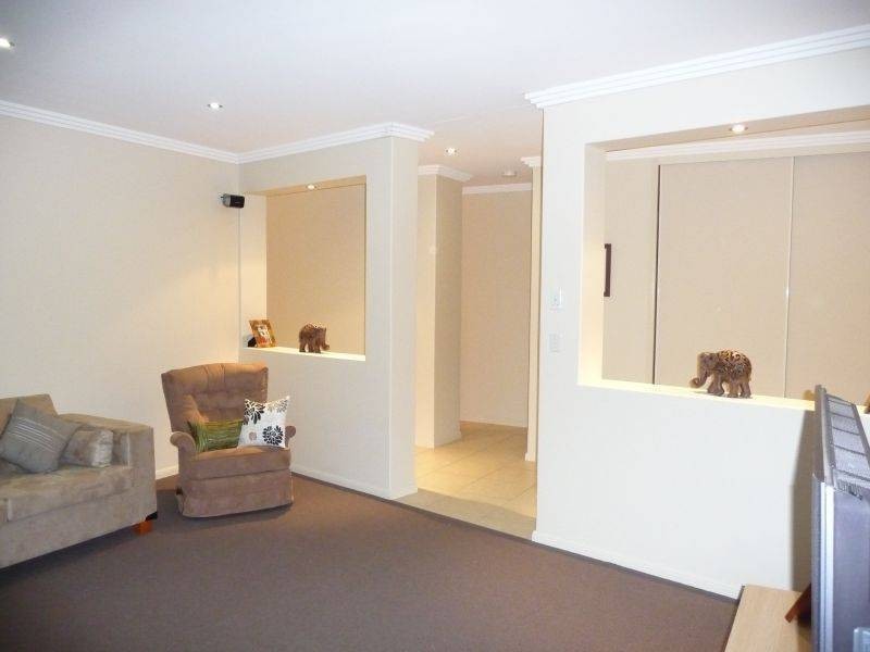 31 Harrison Cct, Urangan QLD 4655