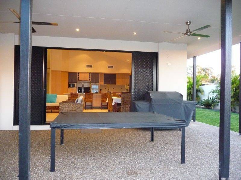 31 Harrison Cct, Urangan QLD 4655