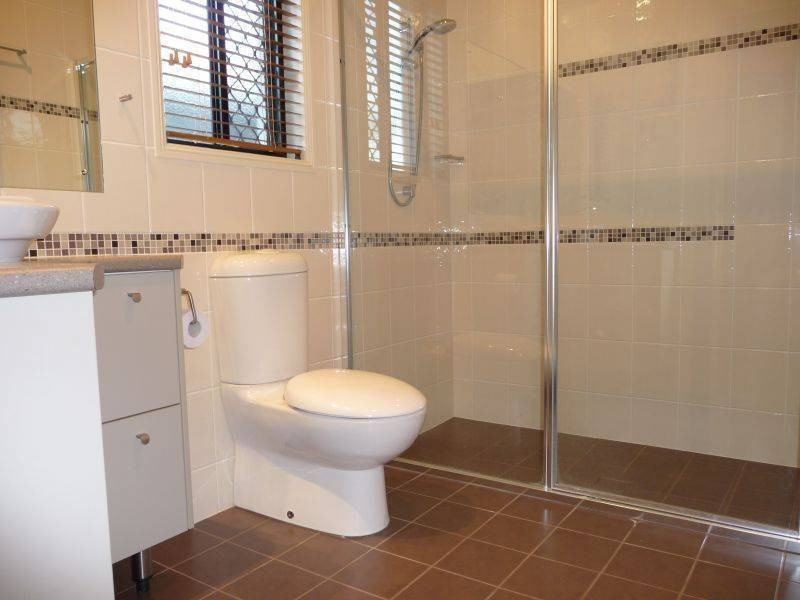 31 Harrison Cct, Urangan QLD 4655