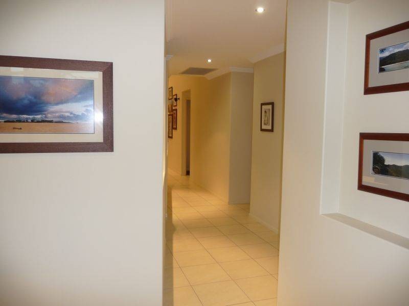 31 Harrison Cct, Urangan QLD 4655