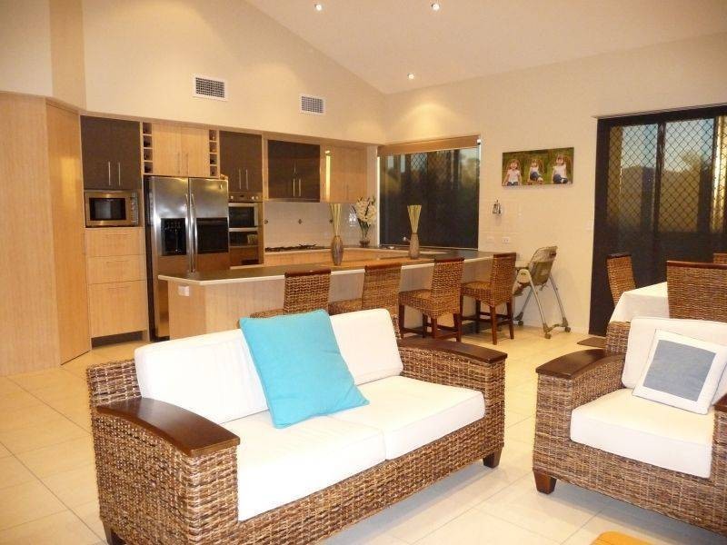 31 Harrison Cct, Urangan QLD 4655