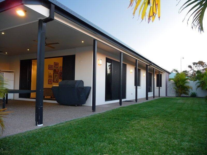 31 Harrison Cct, Urangan QLD 4655