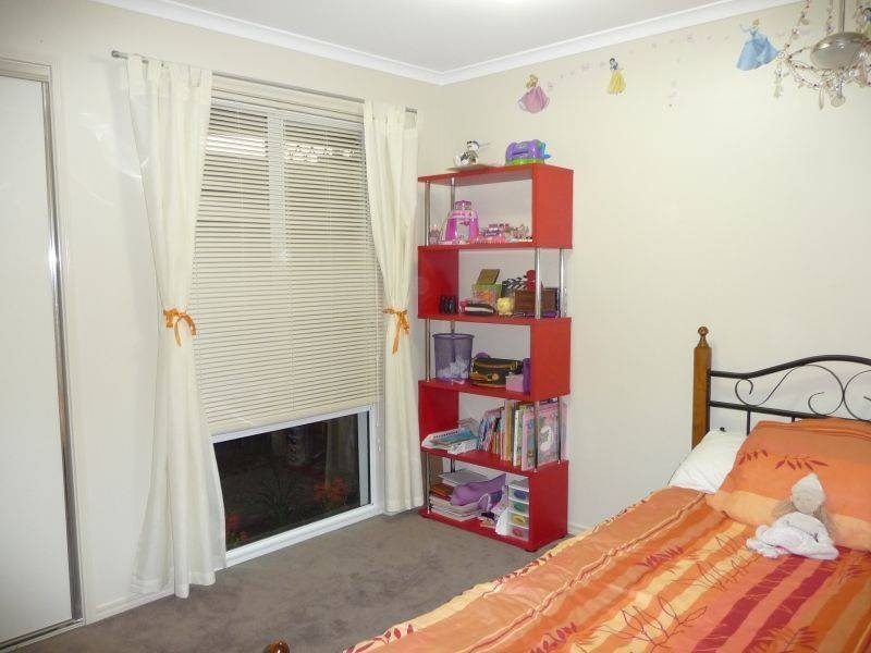 3 Maureen Crt, Point Vernon QLD 4655