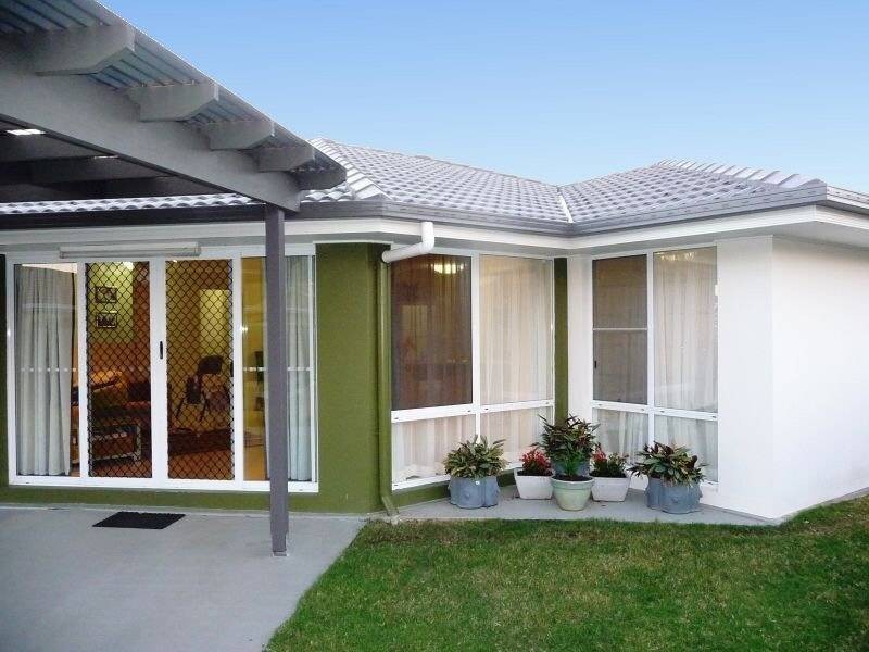 3 Maureen Crt, Point Vernon QLD 4655