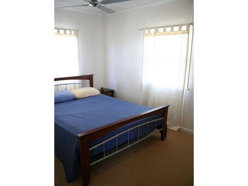 183 Esplanade, Point Vernon QLD 4655