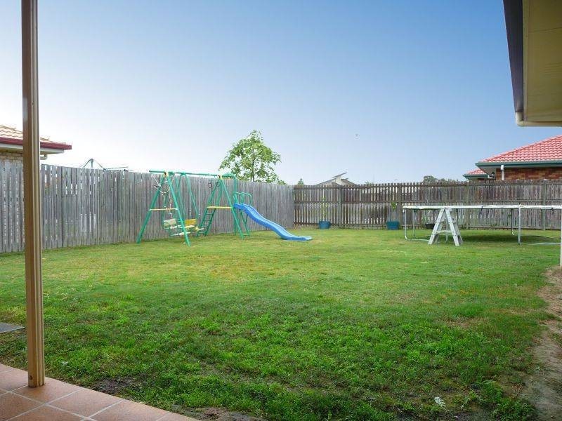 7 Mainsail Crt, Point Vernon QLD 4655