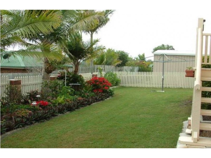 10 Waigani Avenue, Kawungan QLD 4655