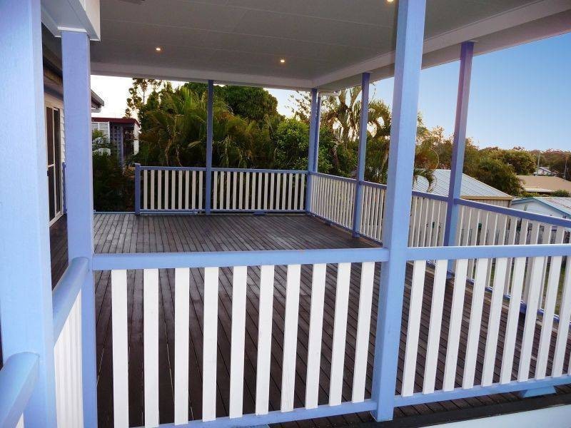 7 Hansen St, Urangan QLD 4655