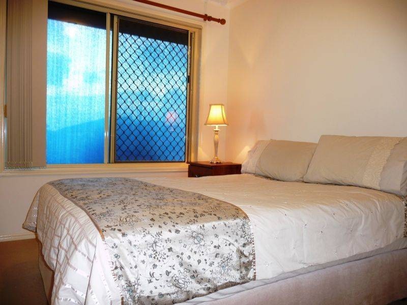 54 Anchorage Cct, Point Vernon QLD 4655