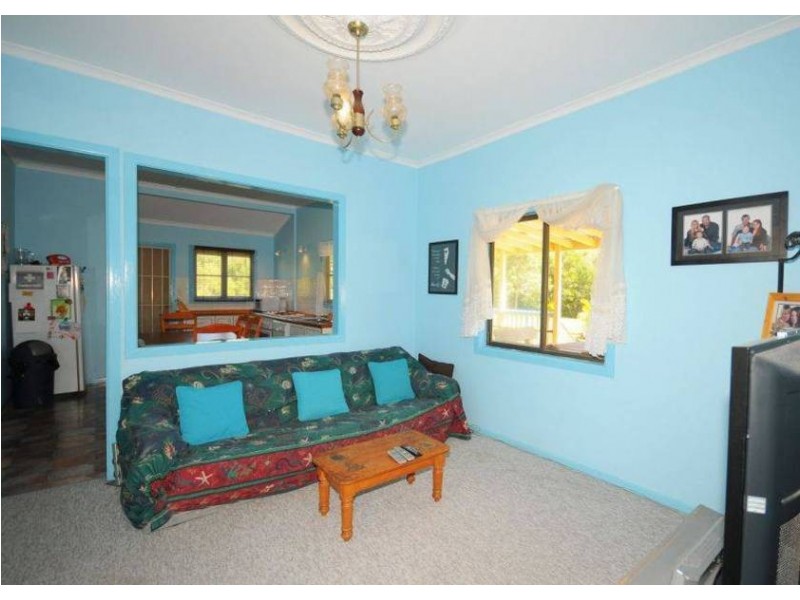 18 Maddever Road, Booral QLD 4655