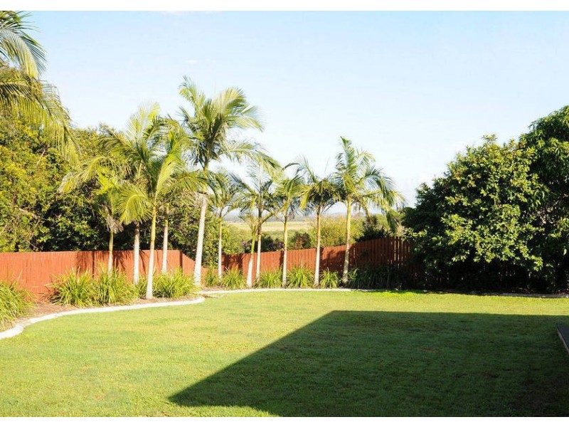 7 Talasea Dr, Kawungan QLD 4655