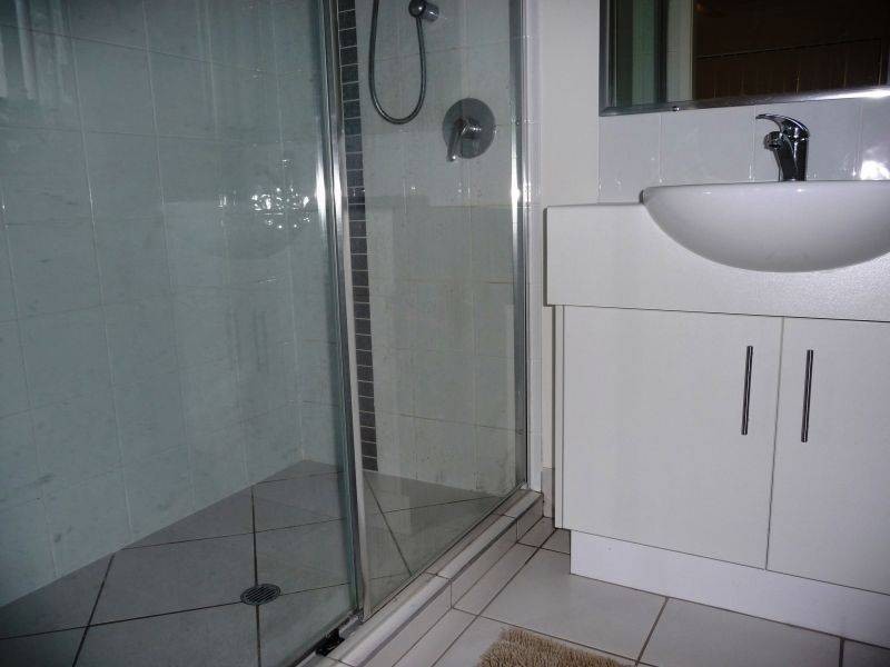 24 Ladbroke Cres, Urangan QLD 4655