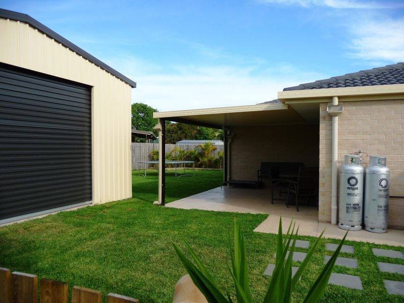 24 Ladbroke Cres, Urangan QLD 4655