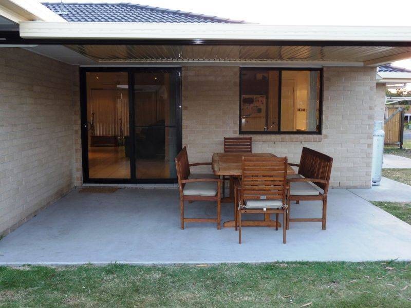 24 Ladbroke Cres, Urangan QLD 4655