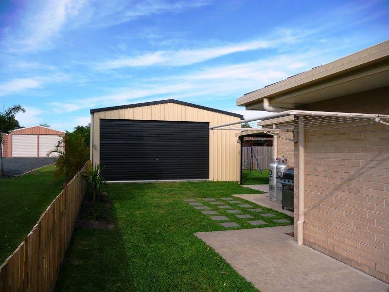 24 Ladbroke Cres, Urangan QLD 4655