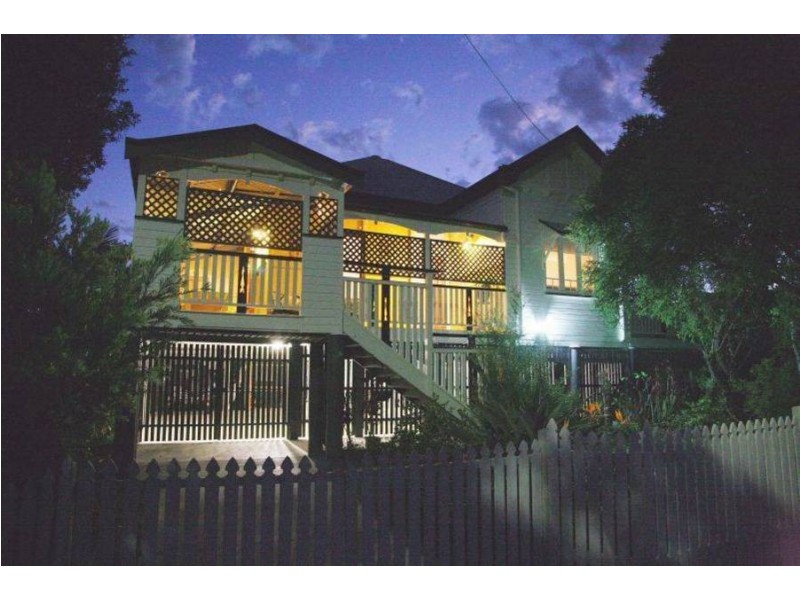 102 North Street, Maryborough QLD 4650