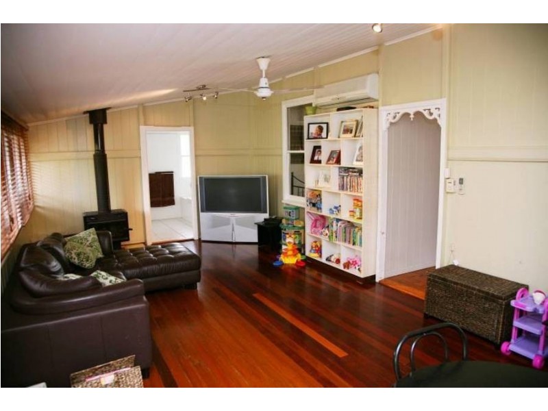 102 North Street, Maryborough QLD 4650